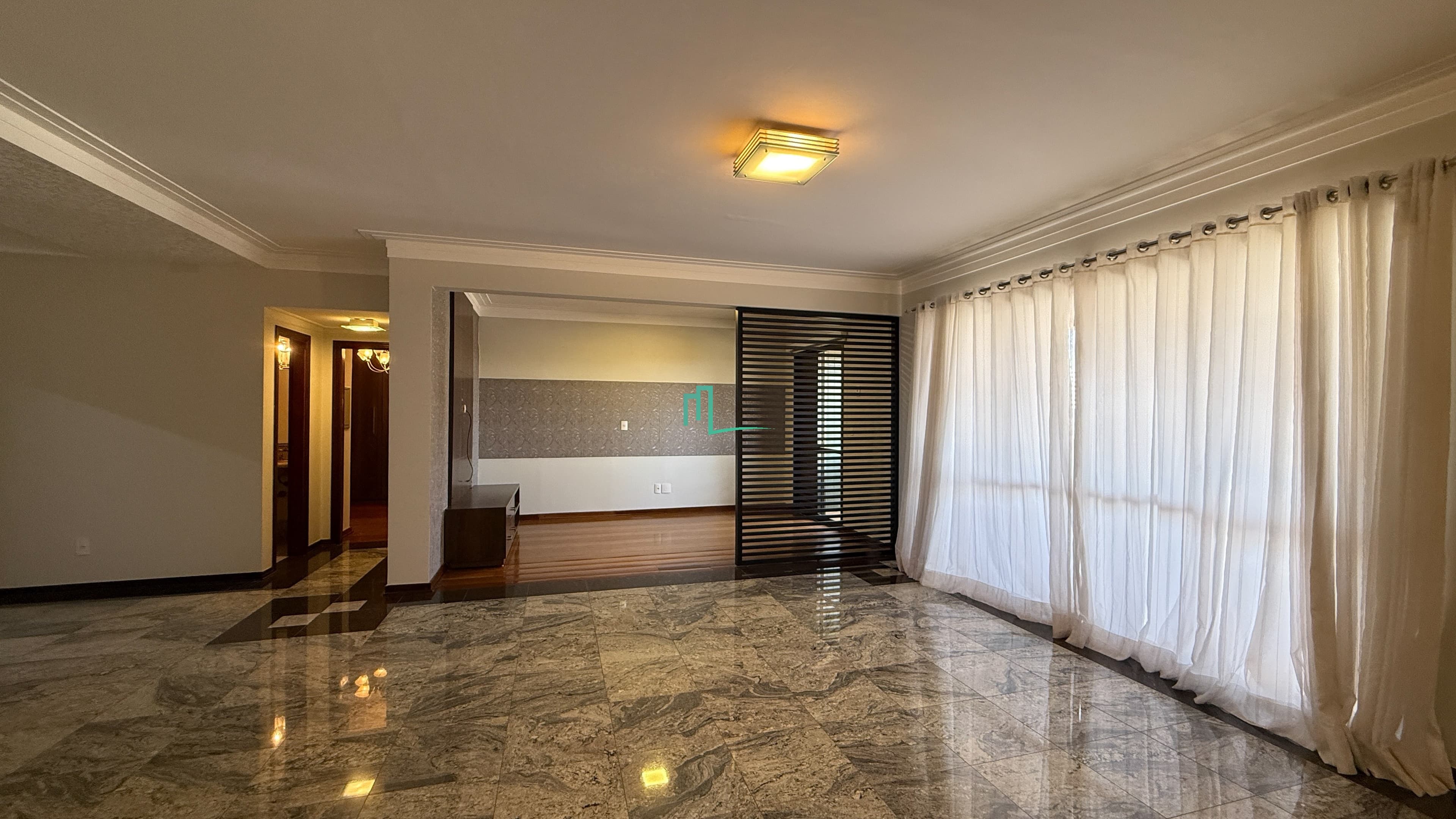 LINDO APARTAMENTO EM ANDAR ALTO DO EDIFÍCIO IBIZA DISPONÍVEL PARA LOCAÇÃO NO CENTRO DE FRANCA/SP