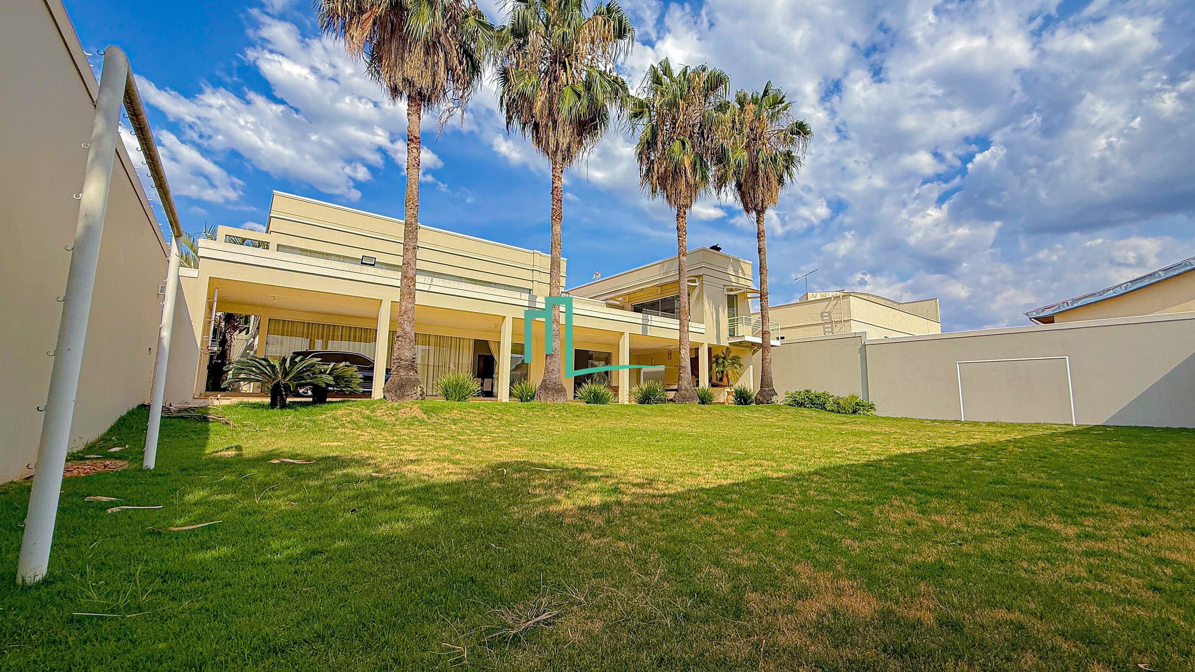 EXCELENTE IMÓVEL COMERCIAL/RESIDENCIAL DE ALTO PADRÃO DISPONIVEL PARA VENDA E LOCAÇÃO EM AREA NOBRE DE FRANCA/SP