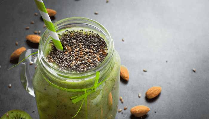 Suco Verde com Melão, Couve e Linhaça