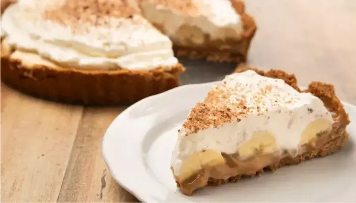 Torta banoffee de banana com chantilly é o Sucesso