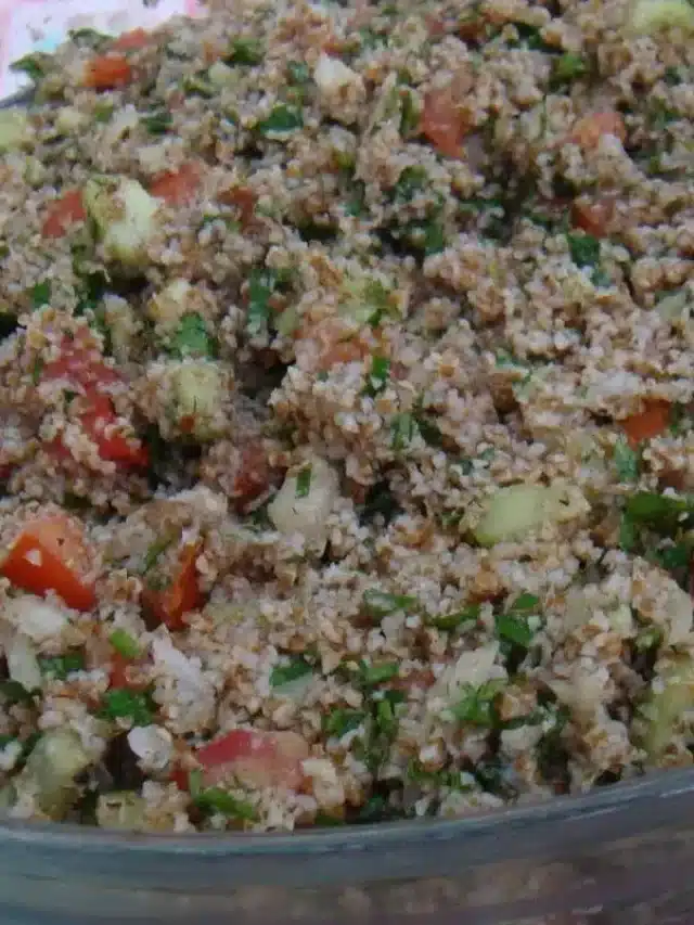 Salada Marroquina Levinha Pronta em 15 Minutos