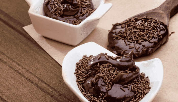 Brigadeiro simples com apenas 2 ingredientes