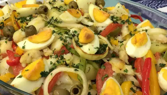 Bacalhau à Portuguesa Uma Delícia Vem Fazer Hoje - Receitas e Cozinha