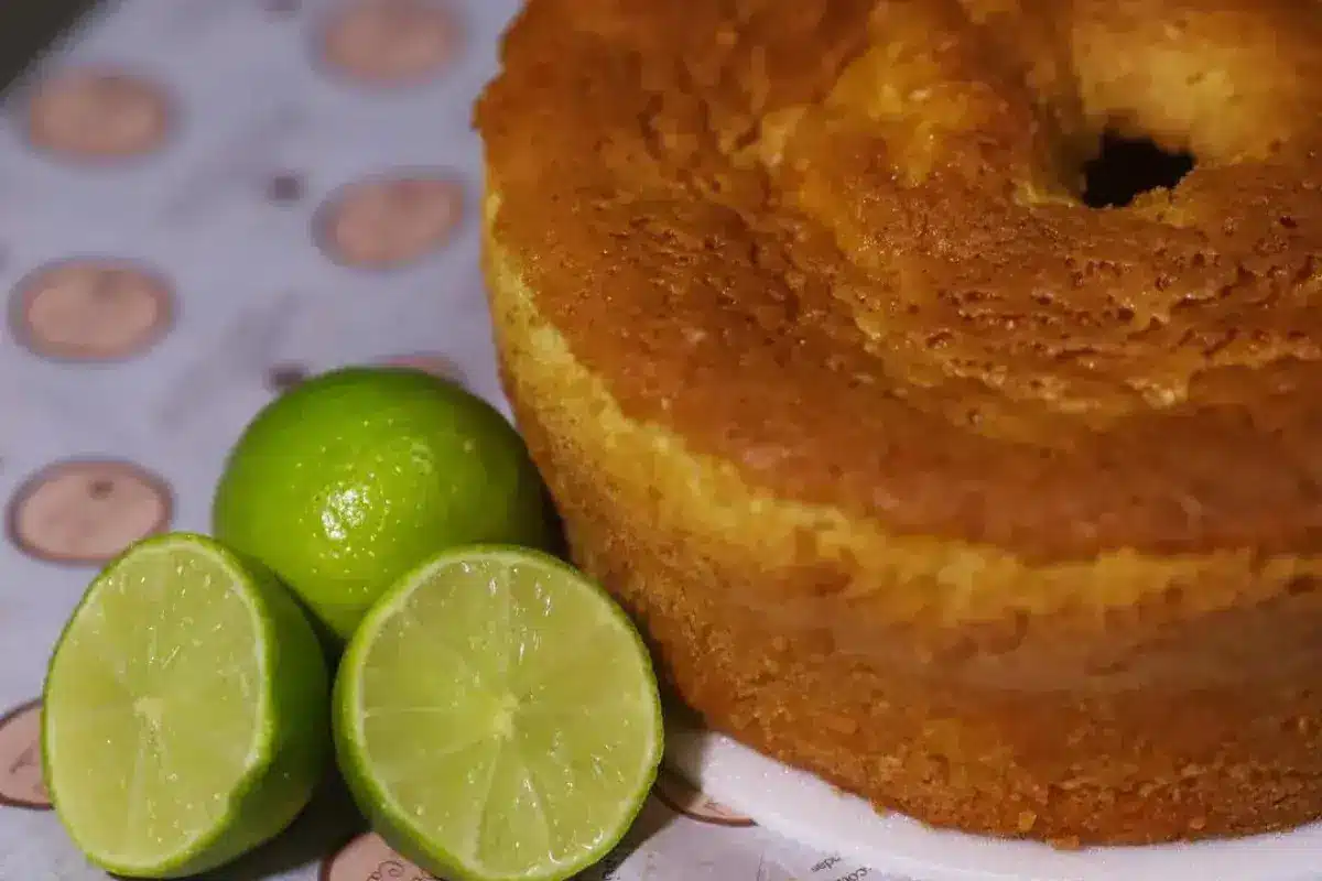 Bolo de Limão Simples Super Saboroso Amo Fazer