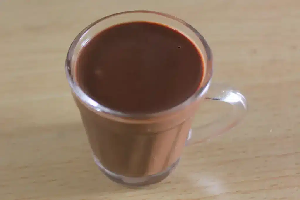 Chocolate Quente com Apenas 3 Ingredientes Fácil - Receitas e Cozinha