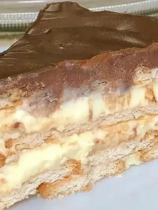 Aprenda como fazer uma Torta de Bolacha neste fim de semana