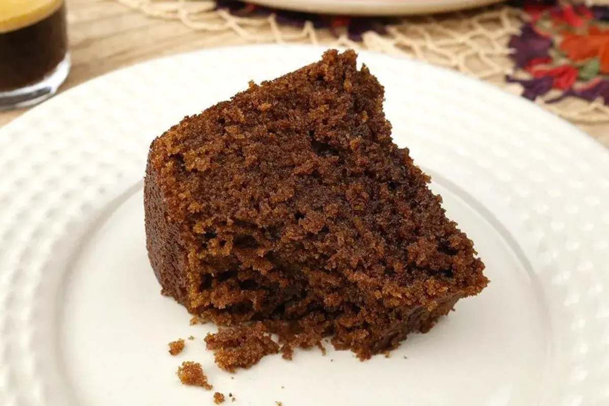 Bolo de Café Simples no Microondas para Saborear