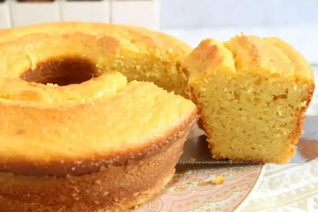 Bolo de Milho Simples de Liquidificador Adoro - Receitas e Cozinha