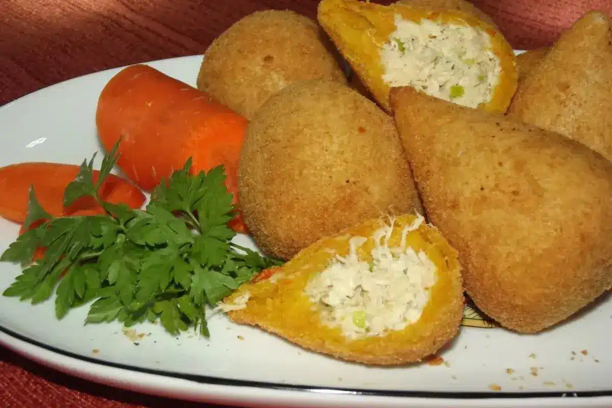 Coxinha de Alho-Poró Lanchinho Prático e Saboroso