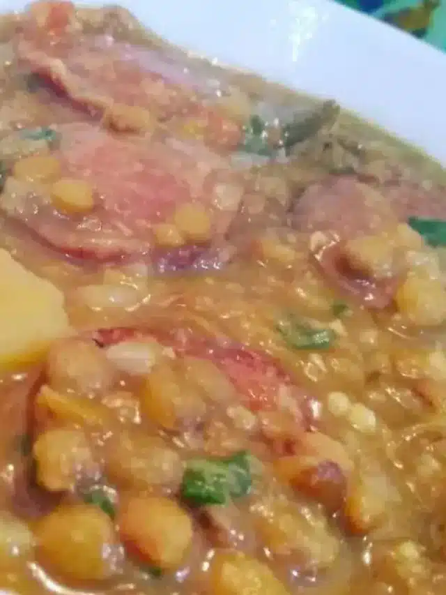 Lentilha com Calabresa e Bacon na Panela de Pressão