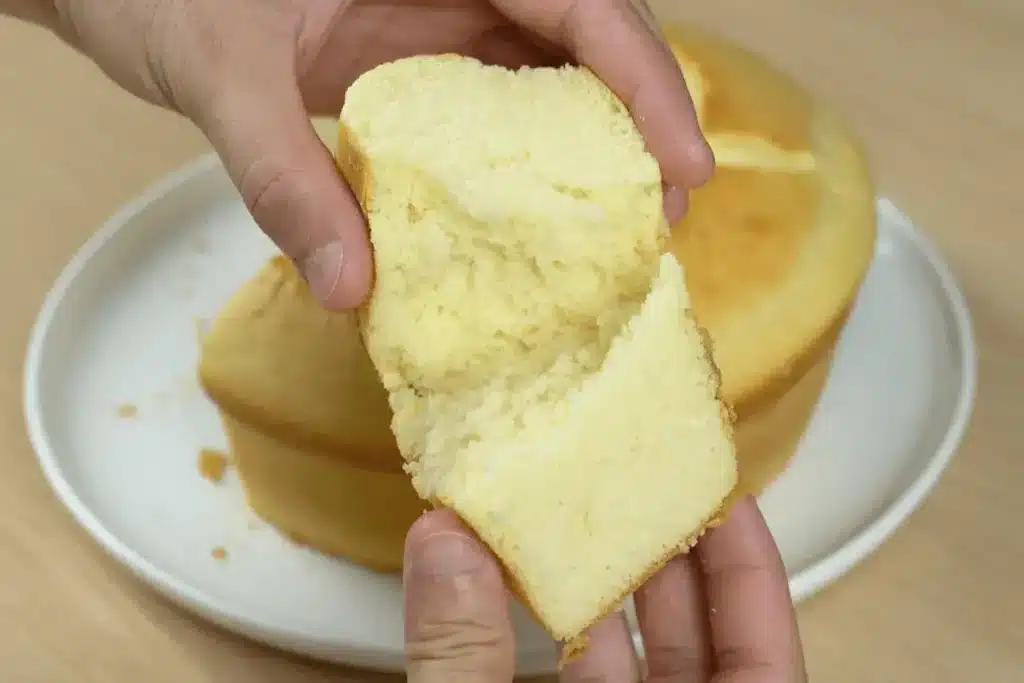 Bolo de Maizena Fofinho que Derrete na Boca - Receitas e Cozinha