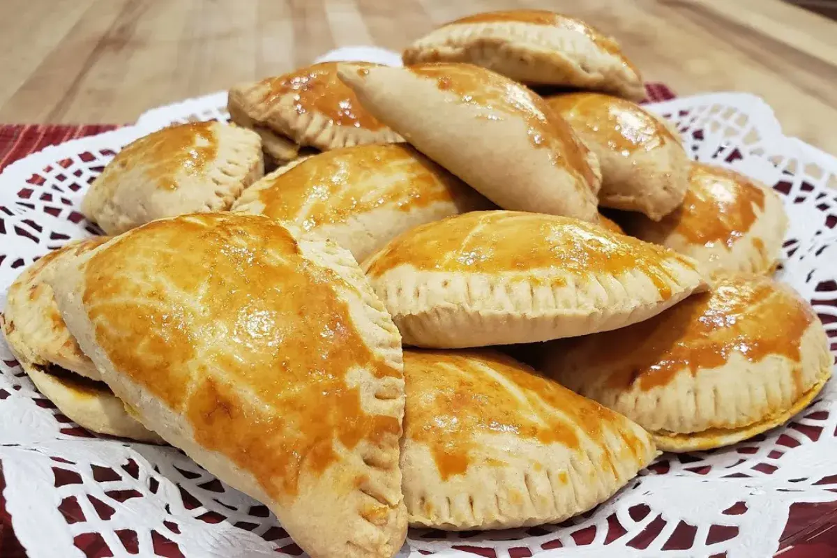 Pastel de Forno com Creme de Leite é Perfeito de Fazer