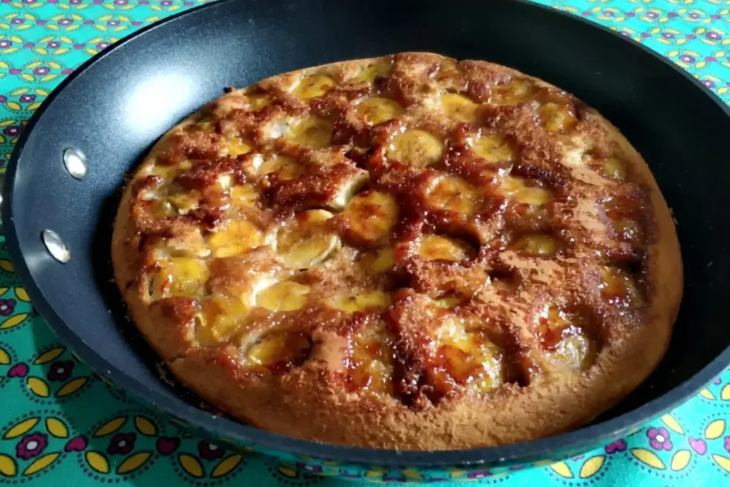 Bolo de Banana de Frigideira é Simples e Fica Perfeito