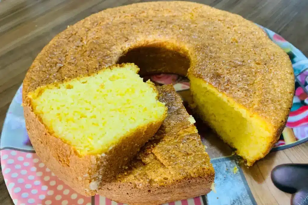 Bolo de Milho com Creme de Leite Todo Mundo Vai Querer