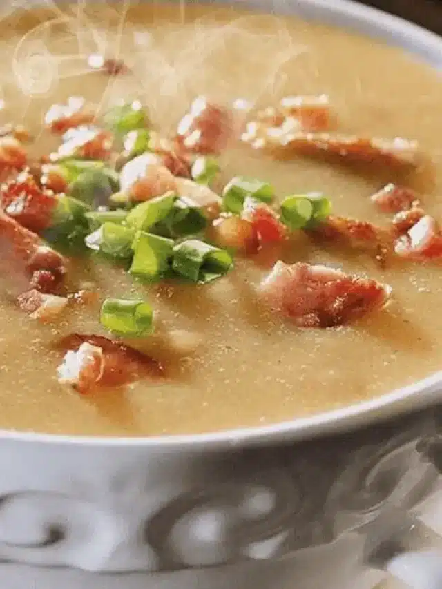 Caldo de Mandioca com Calabresa Delícia Quentinha