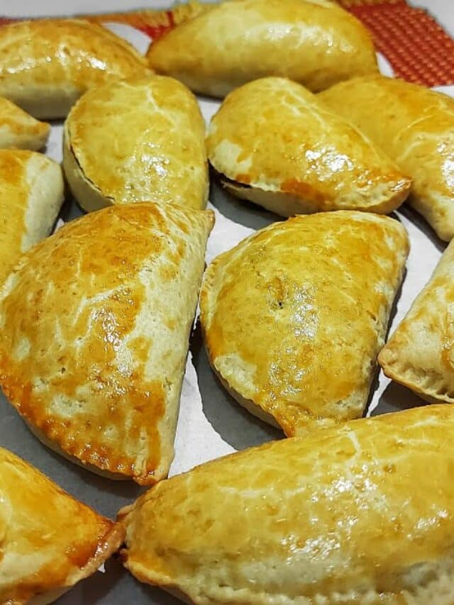 Pastel de Forno com Creme de Leite Pode Fazer Aí