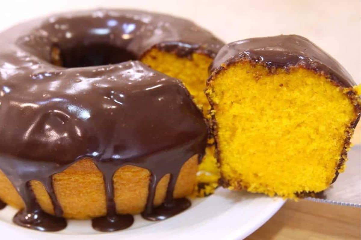 Bolo de Cenoura de Liquidificador Praticidade e Sabor