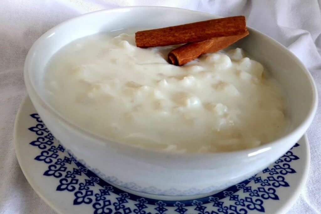 Receita de Canjica Branca um dos Pratos Mais Clássicos Brasileiro - Receitas e Cozinha