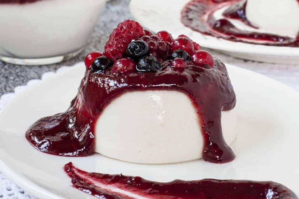 Panna Cotta a Sobremesa Italiana que Derrete na Boca - Receitas e Cozinha