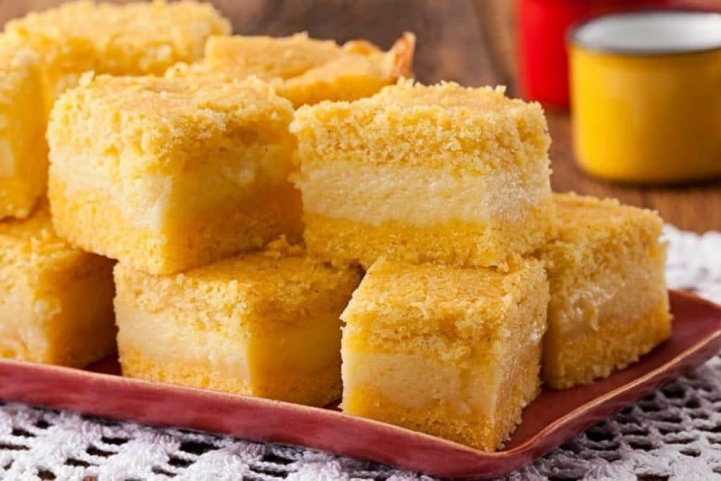 Bolo de Fubá com Queijo no Liquidificador é Muito Fácil - Receitas e Cozinha