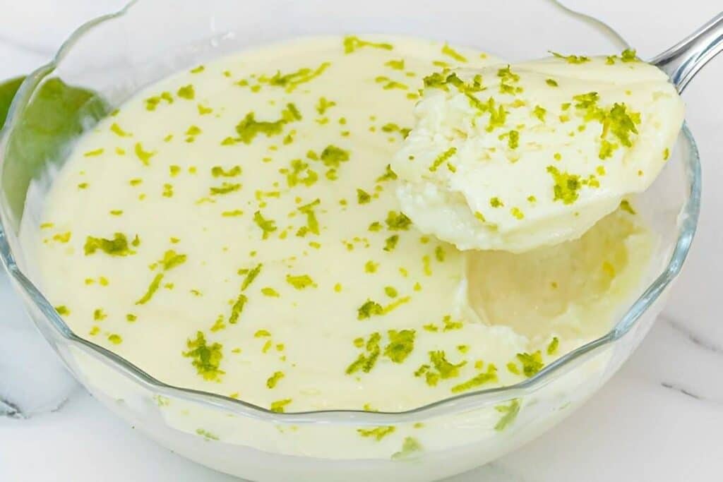 Mousse de Limão com Gelatina é Super Refrescante - Receitas e Cozinha