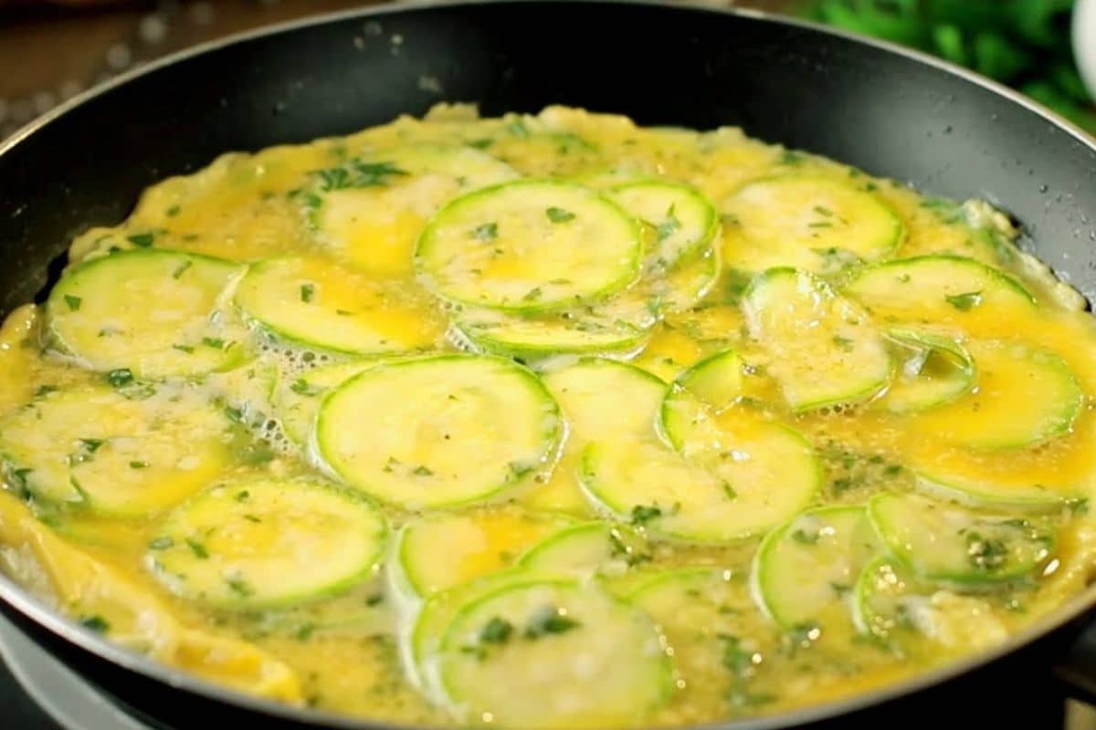 Omelete de Abobrinha Refeição Rápida e Deliciosa