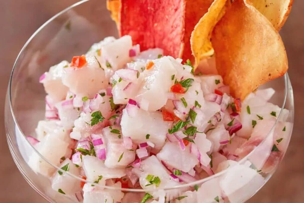 Ceviche de Tilápia Prato Leve e Refrescante para Impressionar - Receitas e Cozinha